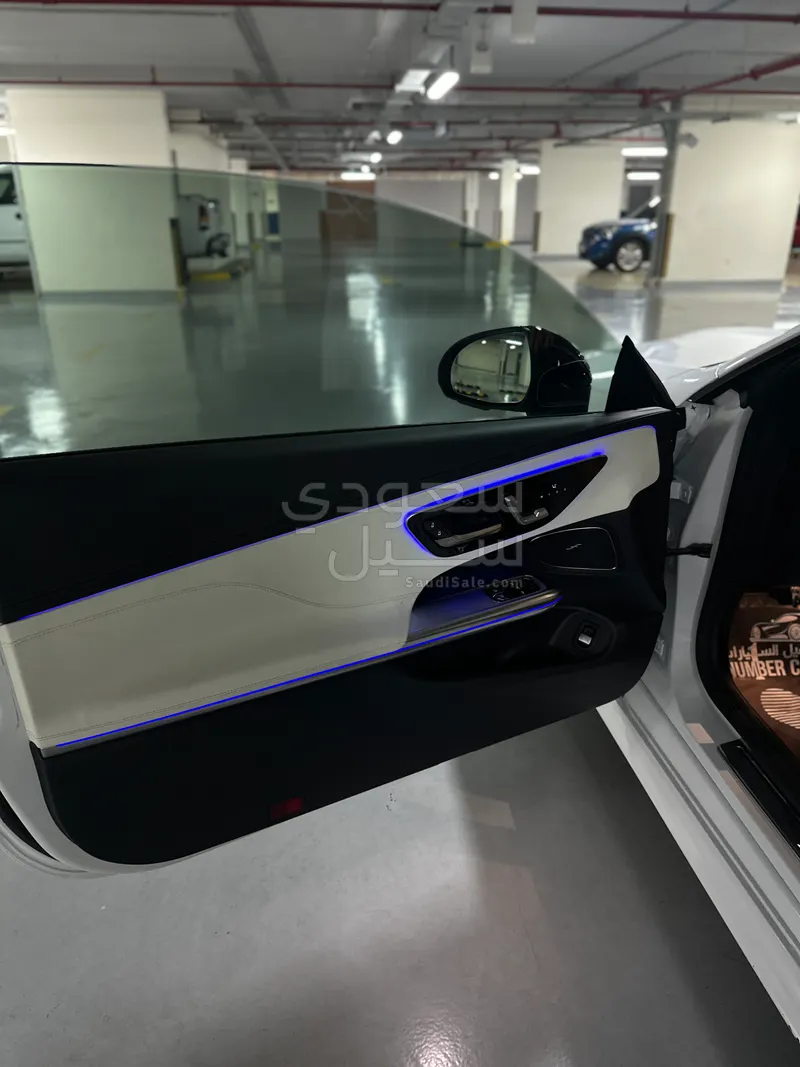 2024 مرسيدس - بنز سي إل إي 200