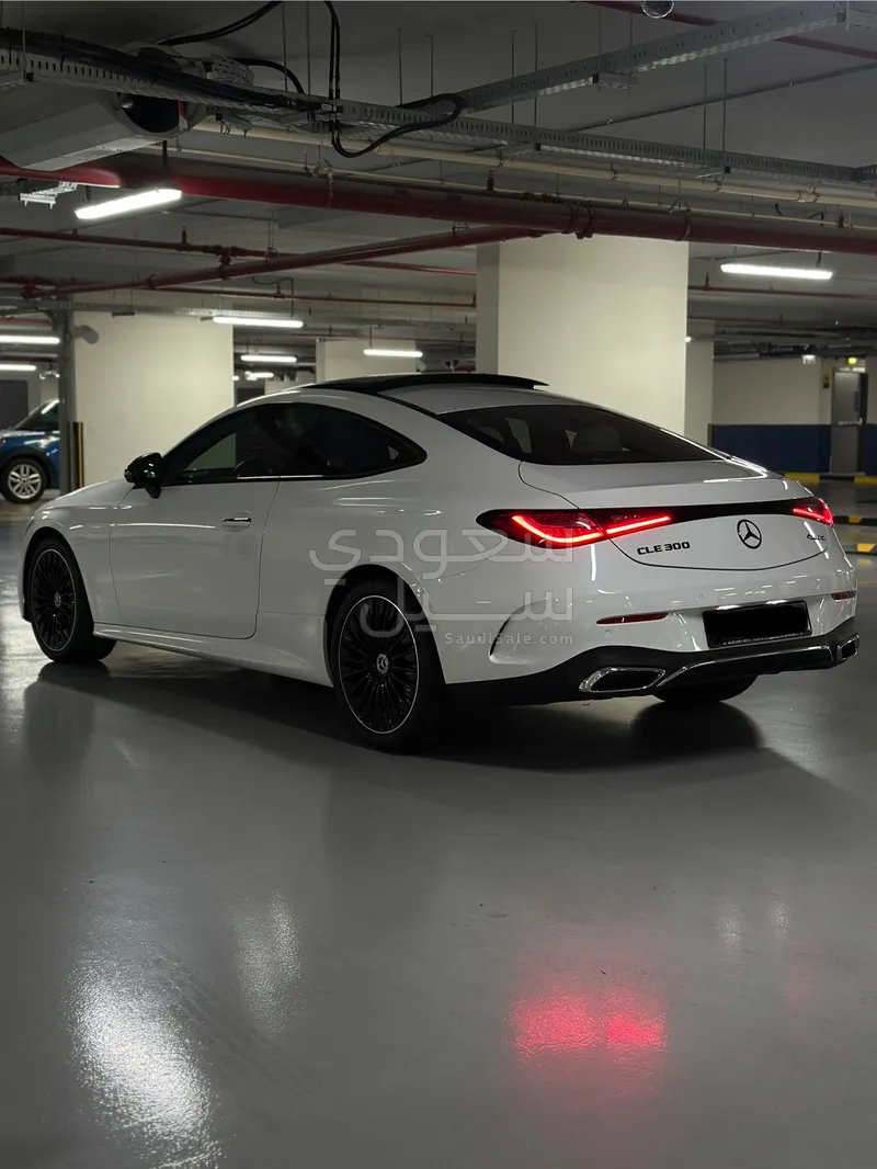 2024 مرسيدس - بنز سي إل إي 200