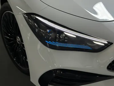 2024 مرسيدس - بنز سي إل إي 200