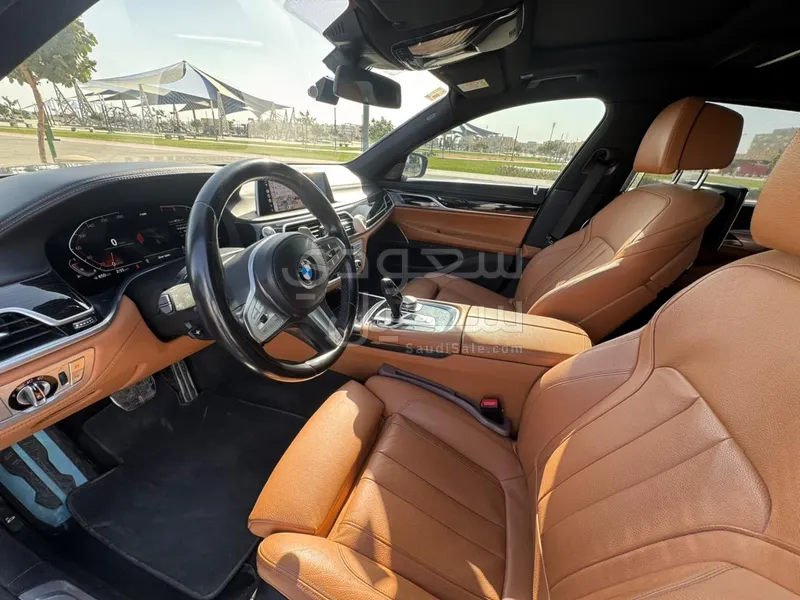 2021 بي ام دبليو الفئة السابعة 730 إل أي