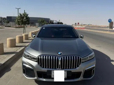 2021 بي ام دبليو الفئة السابعة 730 إل أي