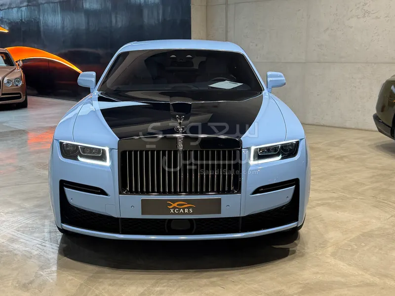 2024 رولز رويس قوست بلاك بادج