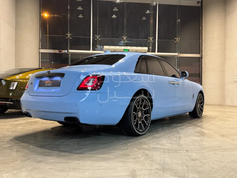 2024 رولز رويس قوست بلاك بادج