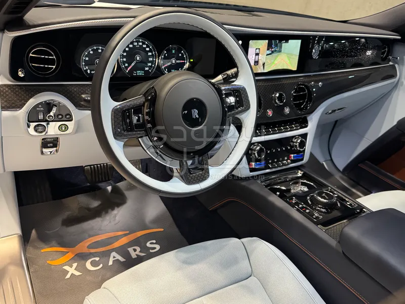 2024 رولز رويس قوست بلاك بادج