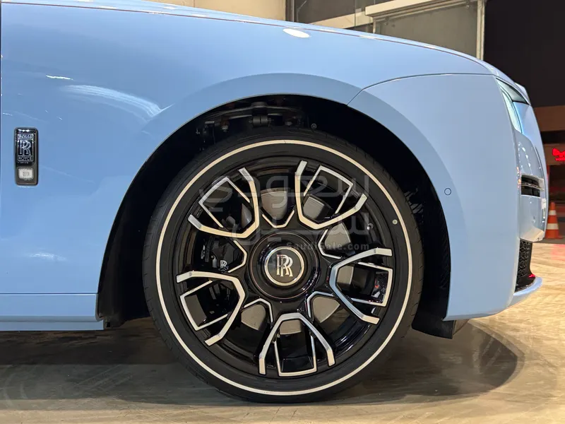 2024 رولز رويس قوست بلاك بادج