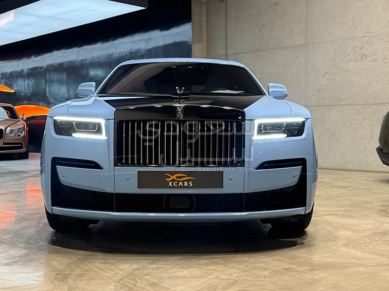 2024 رولز رويس قوست بلاك بادج