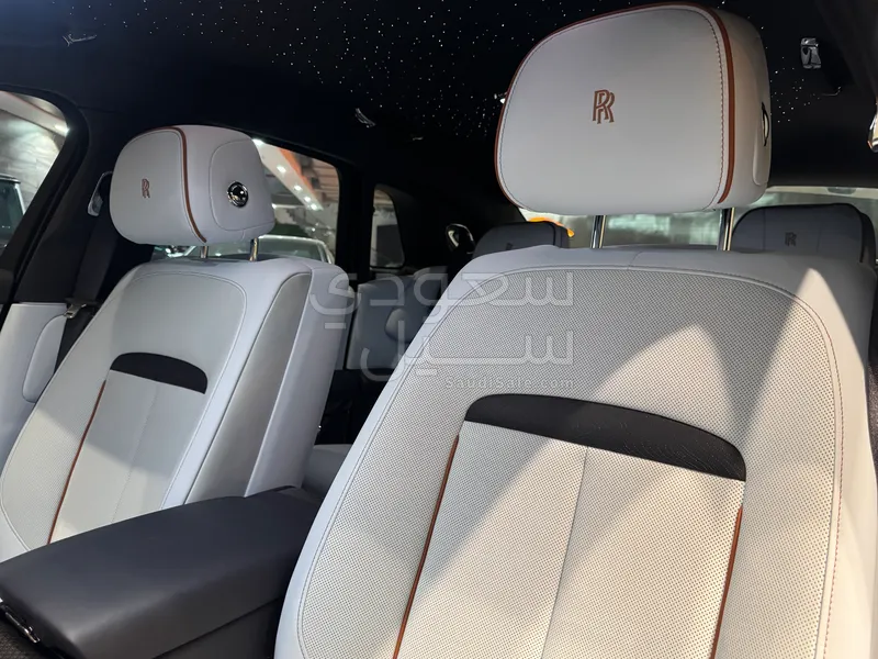 2024 رولز رويس قوست بلاك بادج