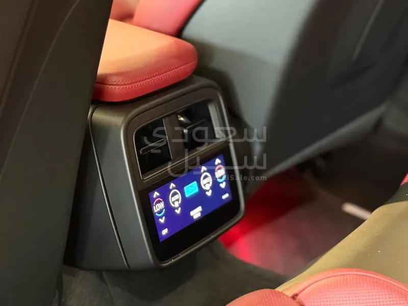 2023 بورش تايكان جي تي اس