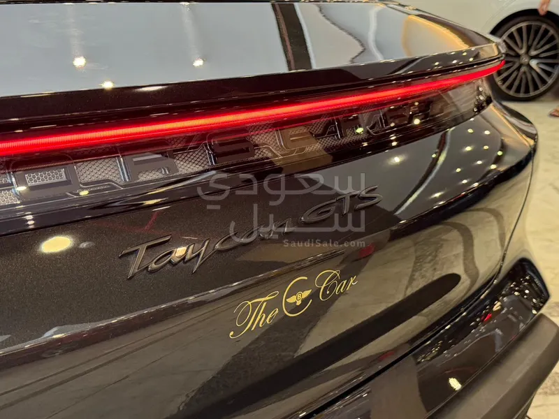 2023 بورش تايكان جي تي اس