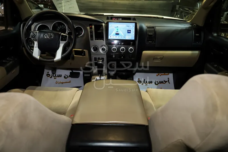 2015 تويوتا سكويا اس ار 5