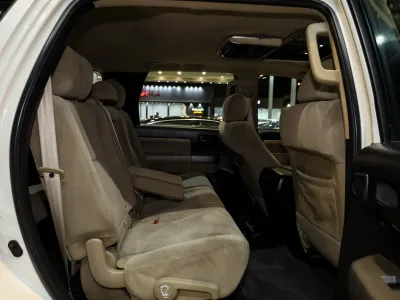 2015 تويوتا سكويا اس ار 5