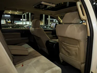 2015 تويوتا سكويا اس ار 5