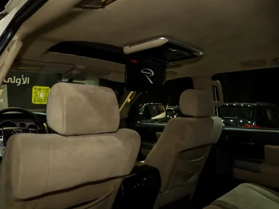 2015 تويوتا سكويا اس ار 5