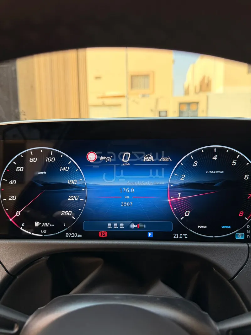 2025 مرسيدس - بنز إي 200