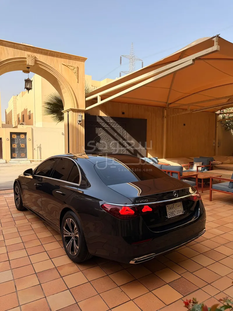 2025 مرسيدس - بنز إي 200