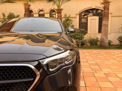 2025 مرسيدس - بنز إي 200