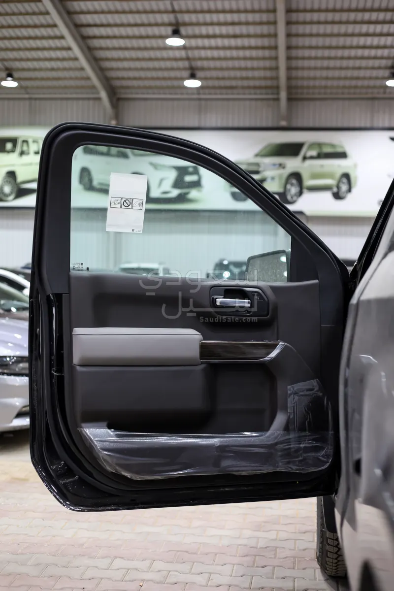 2026 شفروليه سلفرادو ال تي