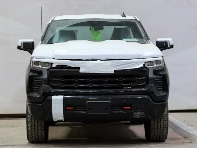 2026 شفروليه سلفرادو ال تي