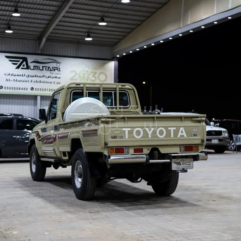 2015 تويوتا لاند كروزر شاص