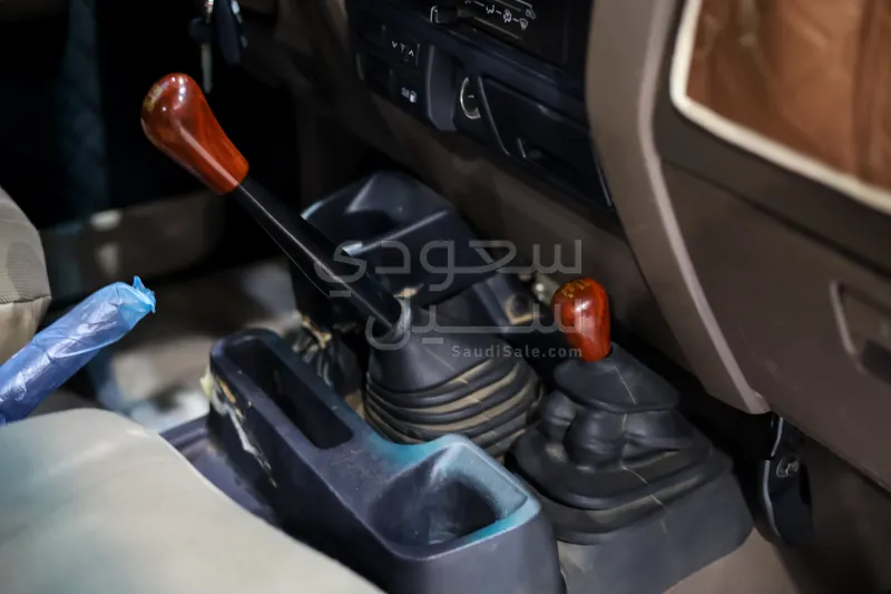 2015 تويوتا لاند كروزر شاص