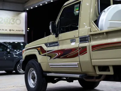 2015 تويوتا لاند كروزر شاص