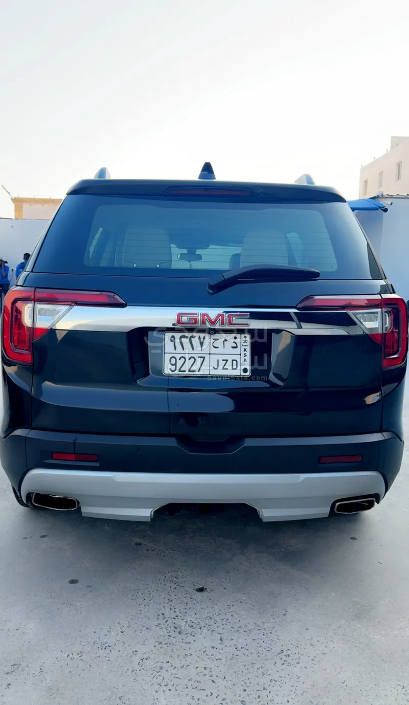 2020 جي ام سي اكاديا اس ال تي