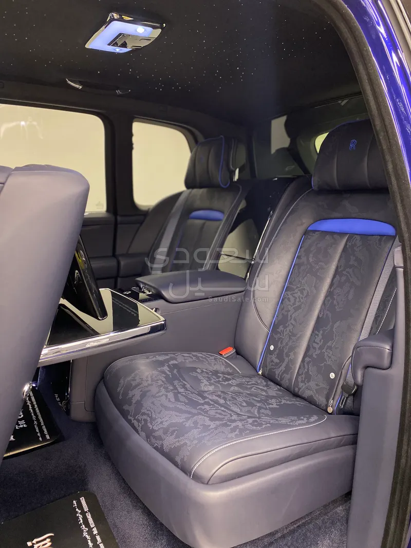 2024 رولز رويس كولينان بلاك بادج