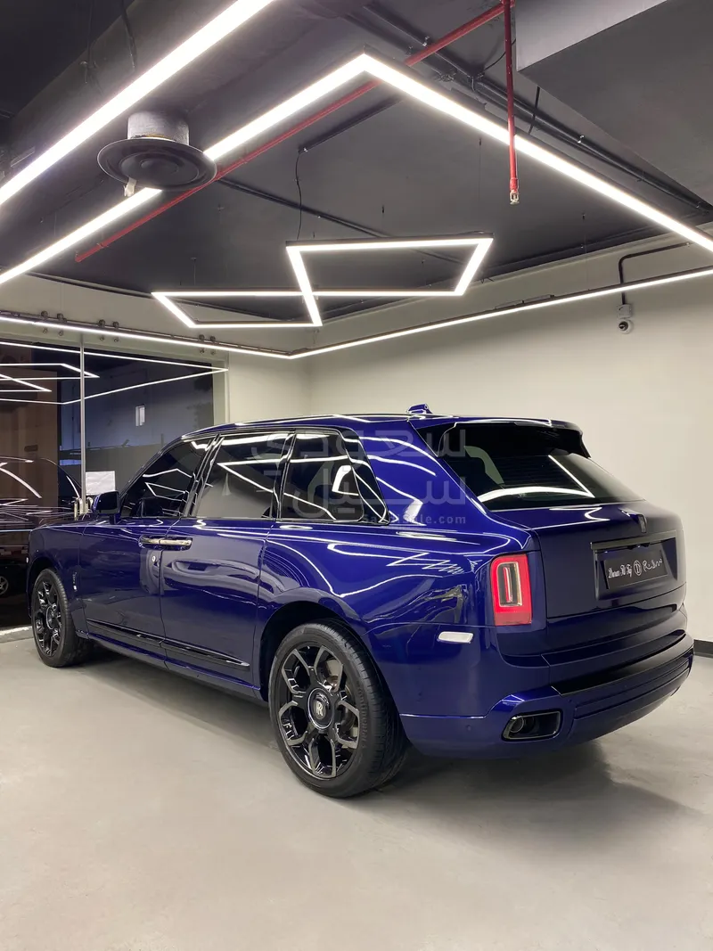 2024 رولز رويس كولينان بلاك بادج