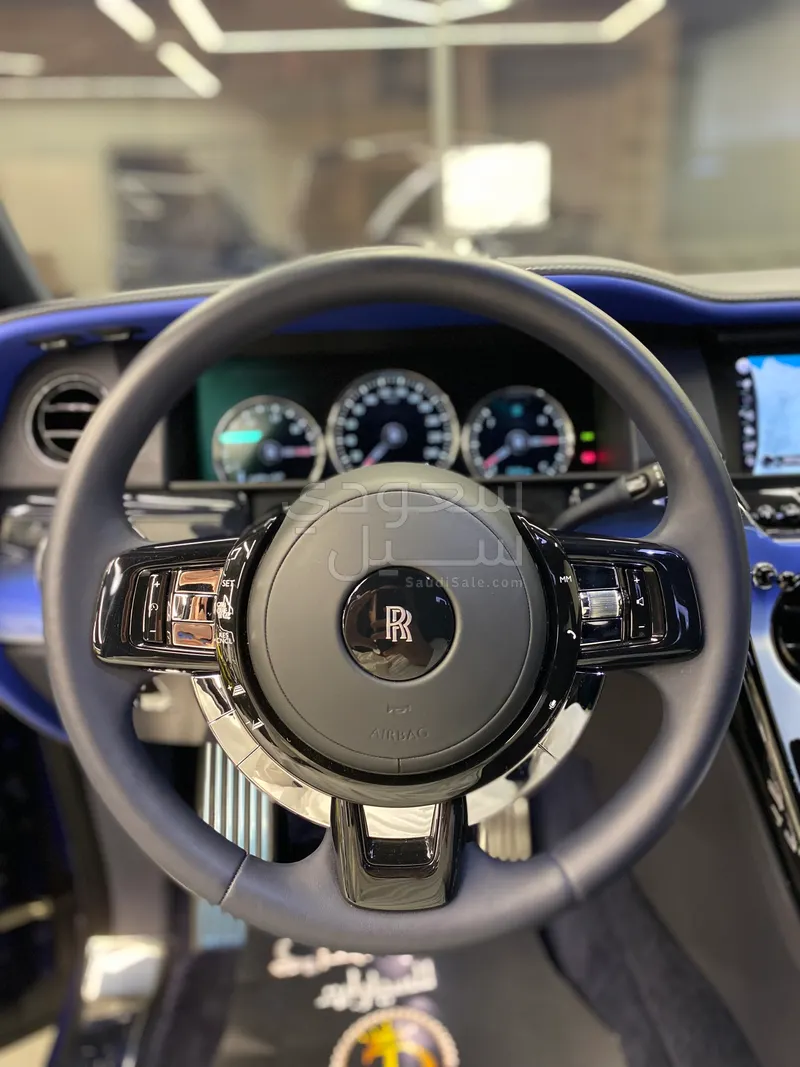 2024 رولز رويس كولينان بلاك بادج