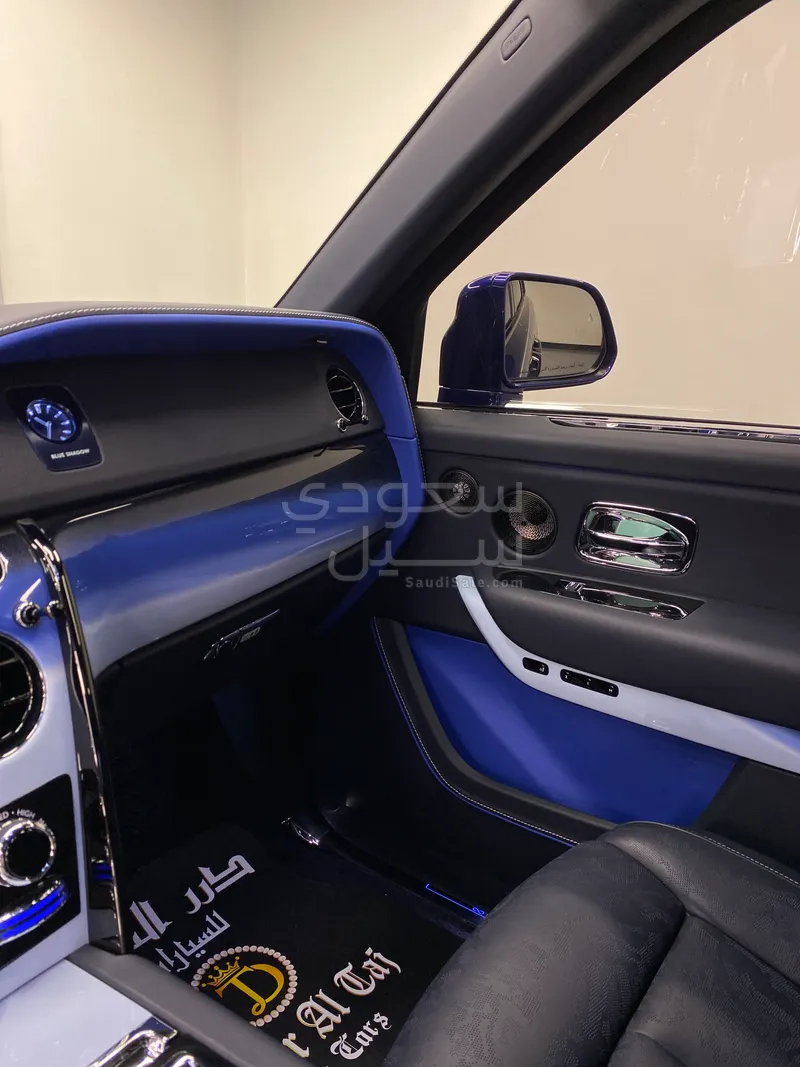 2024 رولز رويس كولينان بلاك بادج