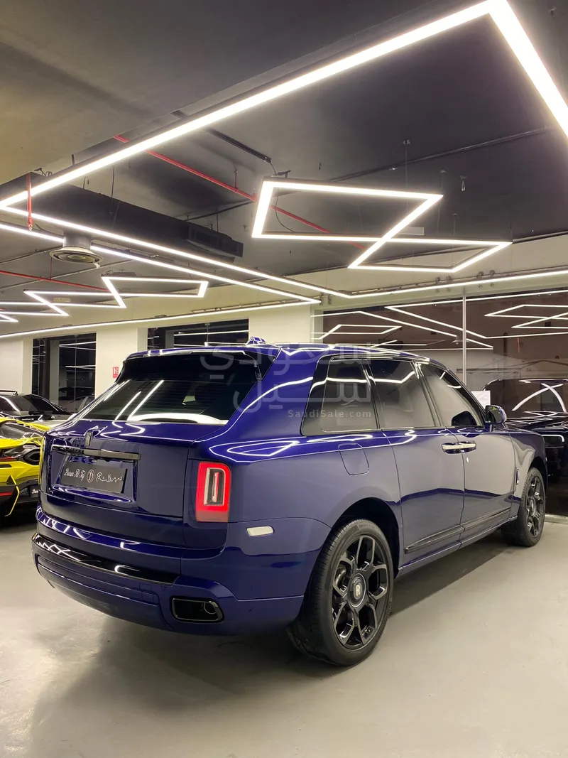 2024 رولز رويس كولينان بلاك بادج