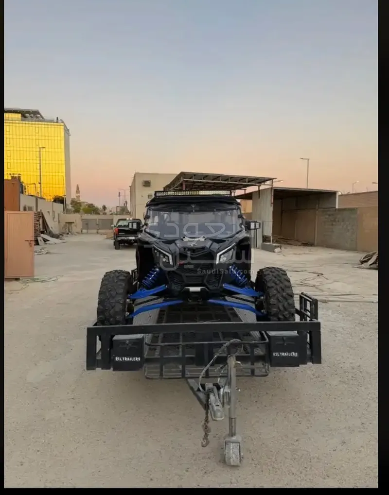 2022 كان-ام مافريك ماكس 1000