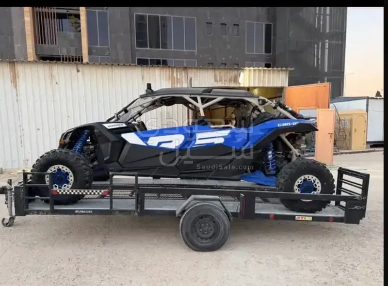 2022 كان-ام مافريك ماكس 1000