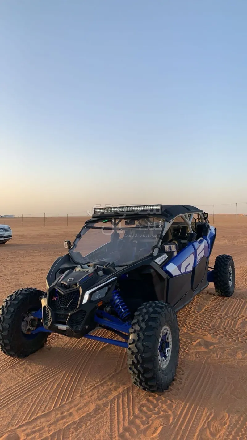 2022 كان-ام مافريك ماكس 1000