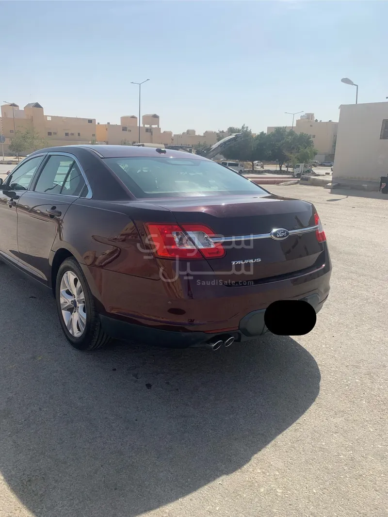 2011 فورد توروس