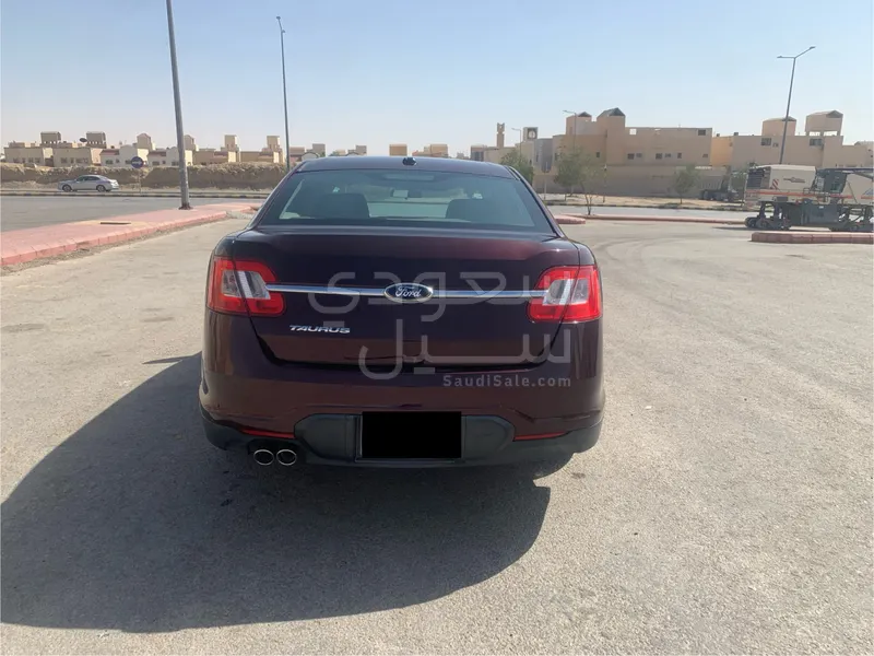 2011 فورد توروس