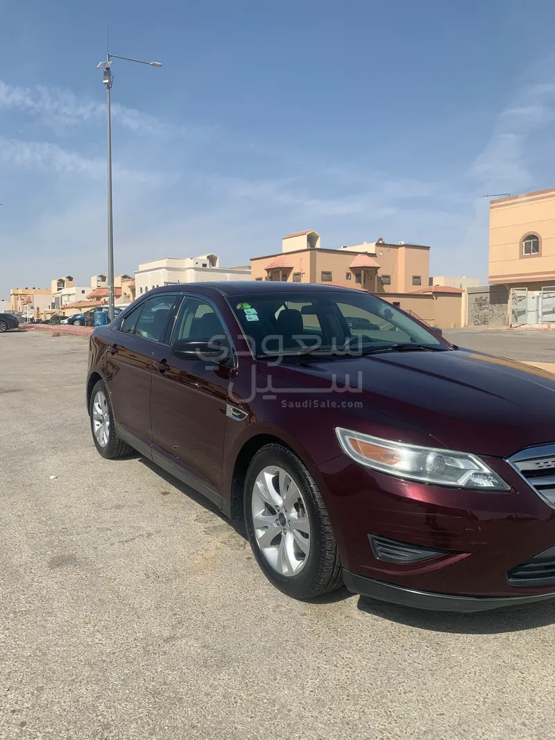 2011 فورد توروس