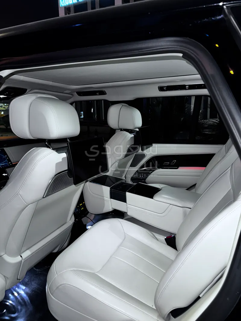 2024 لاند روفر رينج روفر اوتوبيوغرافي