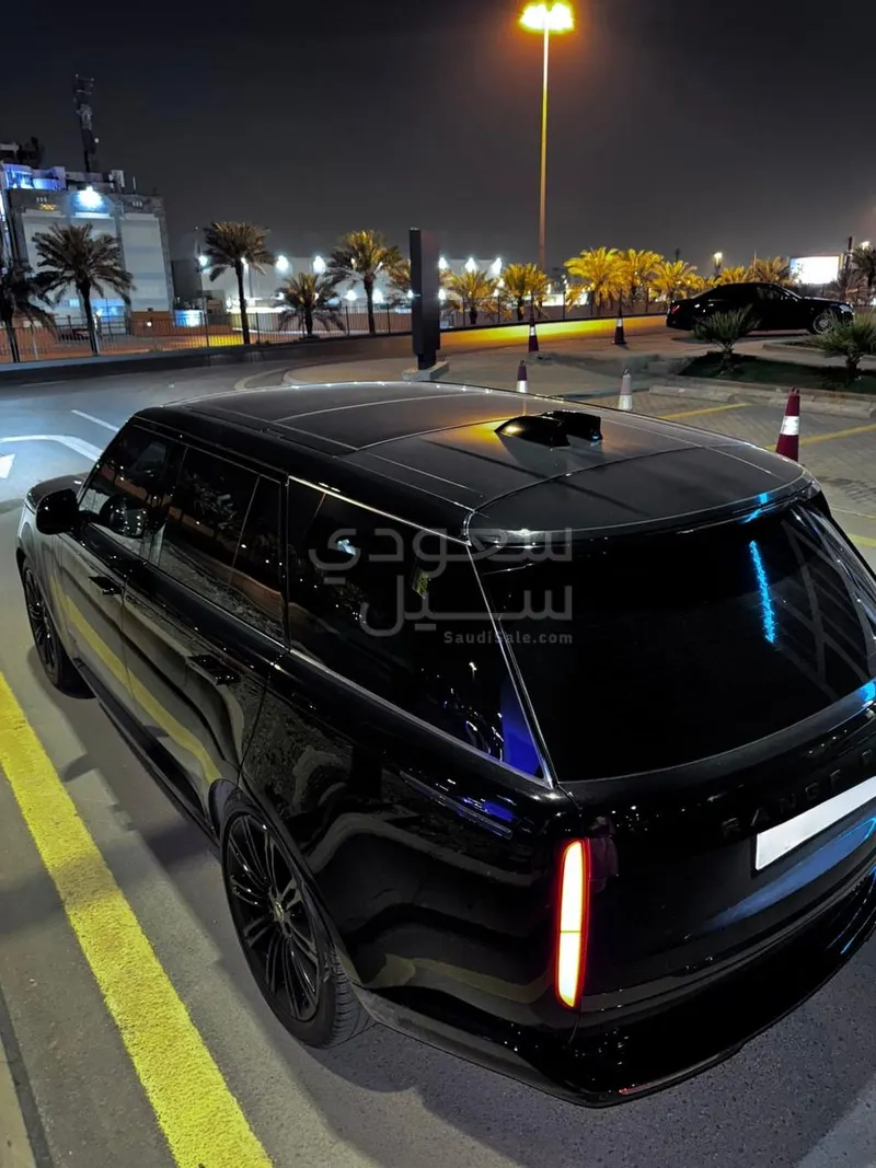 2024 لاند روفر رينج روفر اوتوبيوغرافي