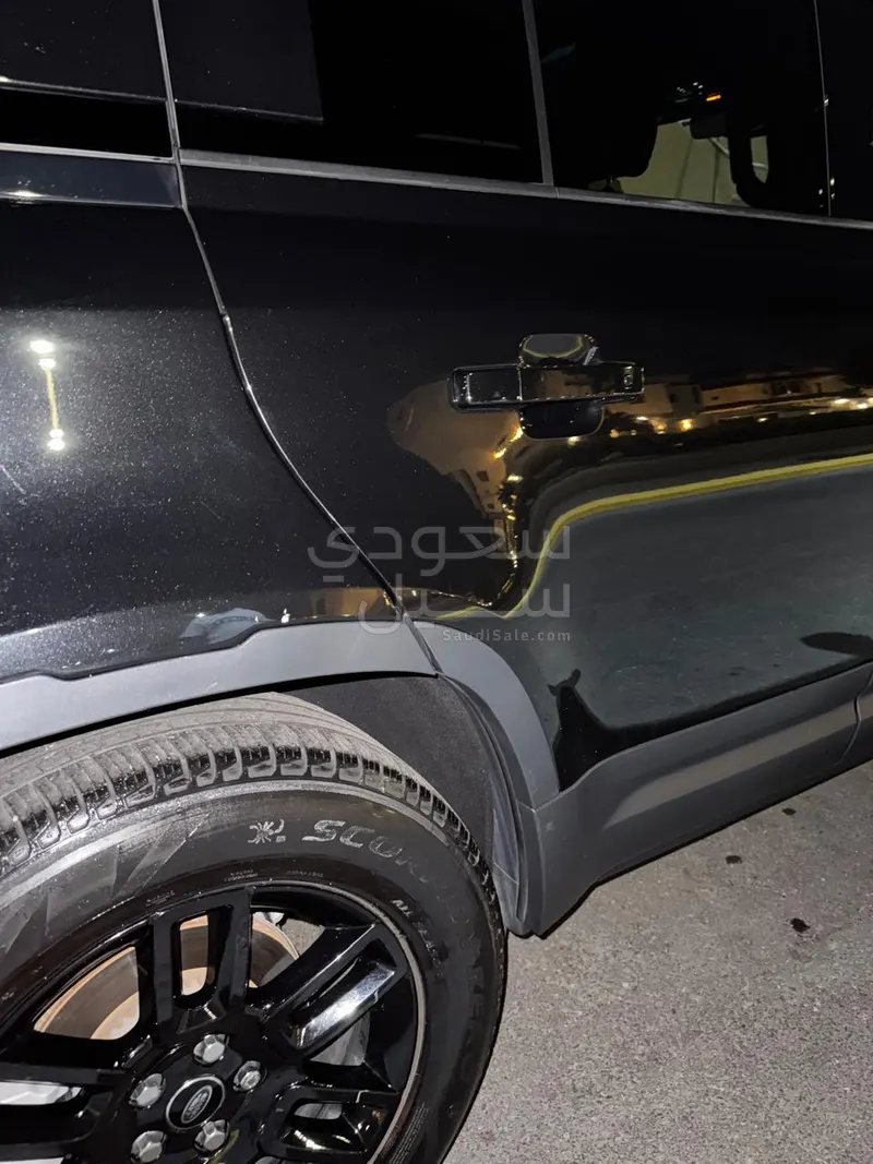 2022 لاند روفر ديفيندر 110