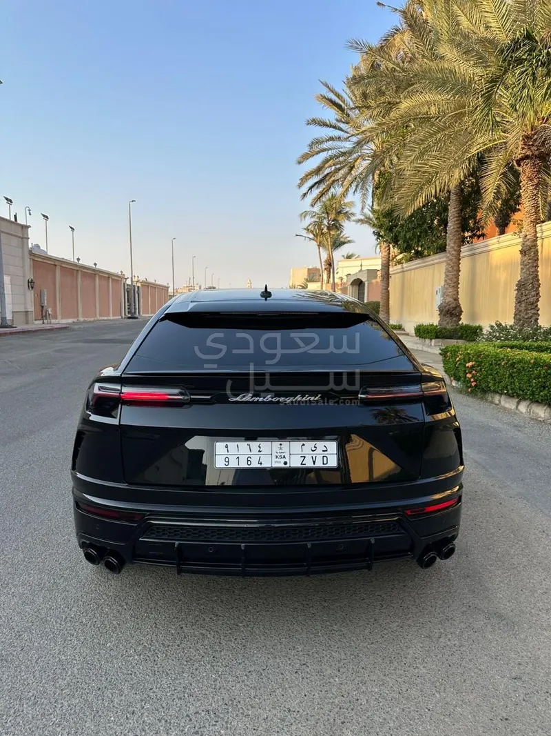 2021 لمبرجيني اوروس اس