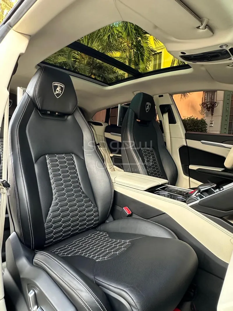 2021 لمبرجيني اوروس اس