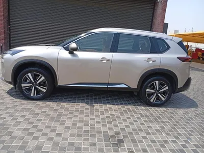 2024 نيسان اكس - ترايل