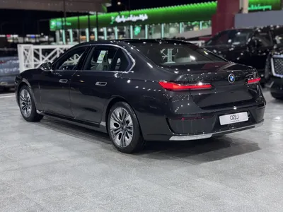 2026 بي ام دبليو الفئة السابعة 735أي