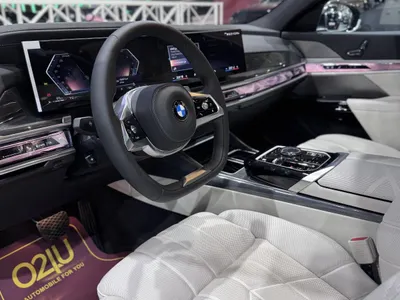 2026 بي ام دبليو الفئة السابعة 735أي