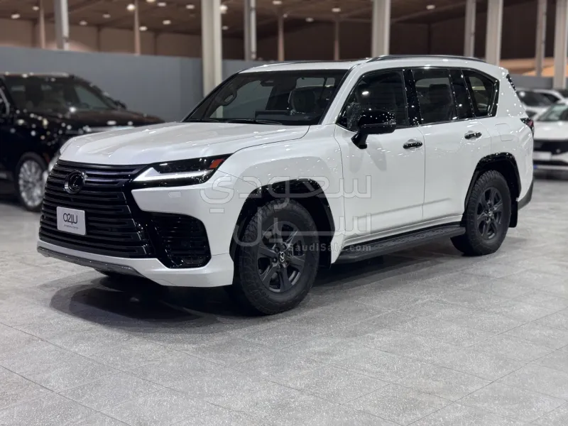 2025 لكزس إل إكس 600 اوف رود