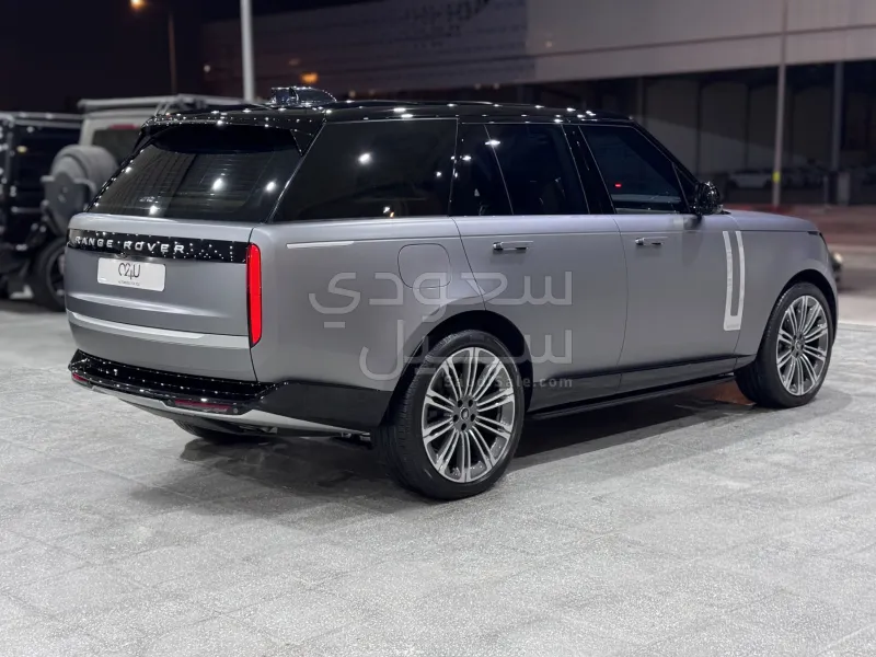 2025 لاند روفر رينج روفر اوتوبيوغرافي