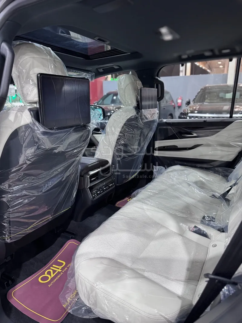 2026 لكزس إل إكس 600