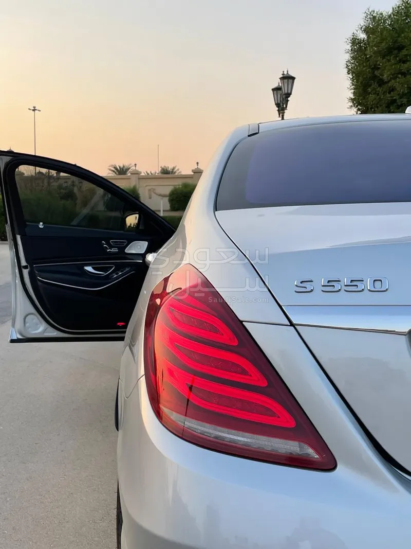2017 مرسيدس - بنز إس 550