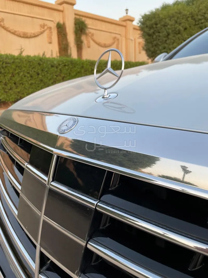 2017 مرسيدس - بنز إس 550